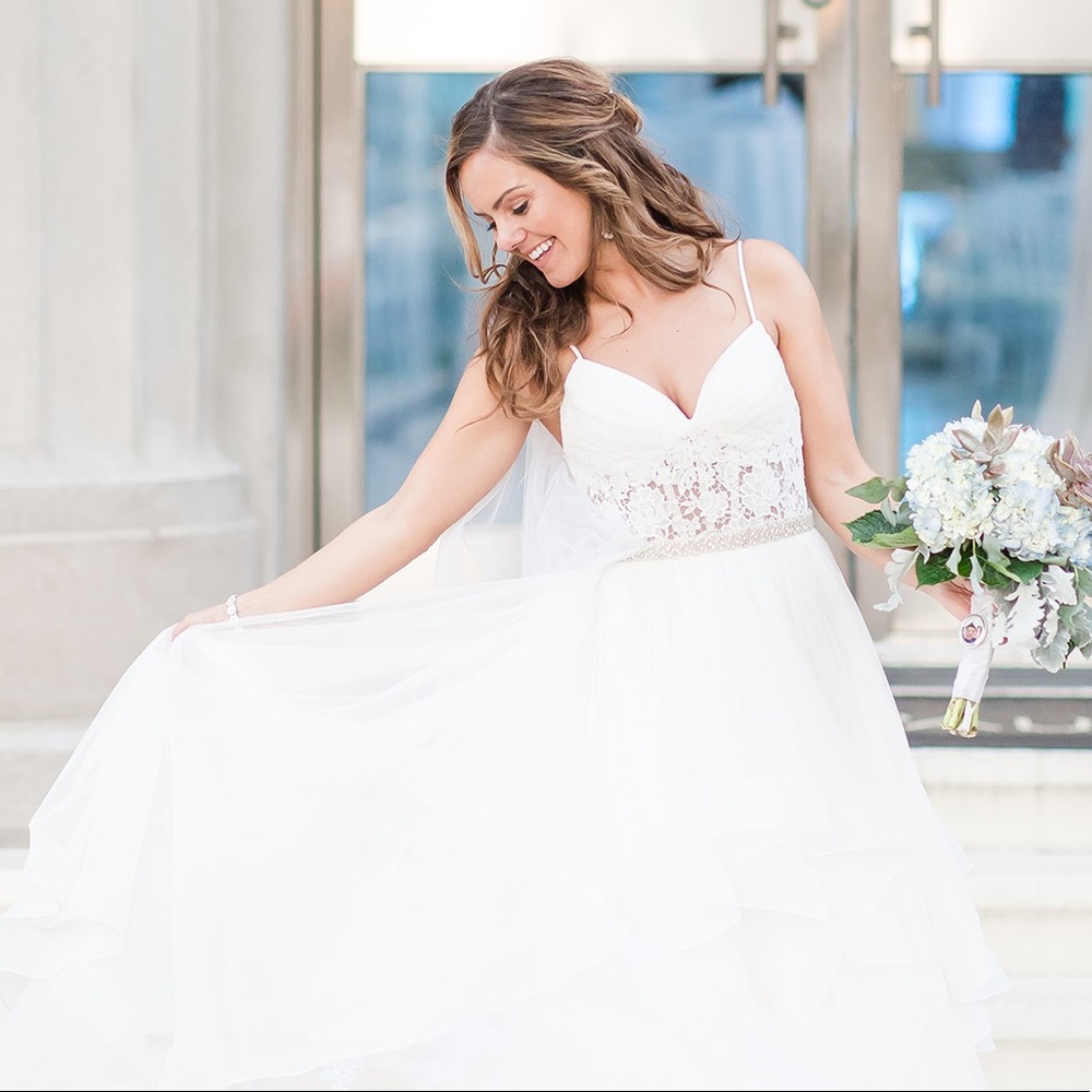 Mikaella Bridal Wedding Dress Bride lace wedding gown